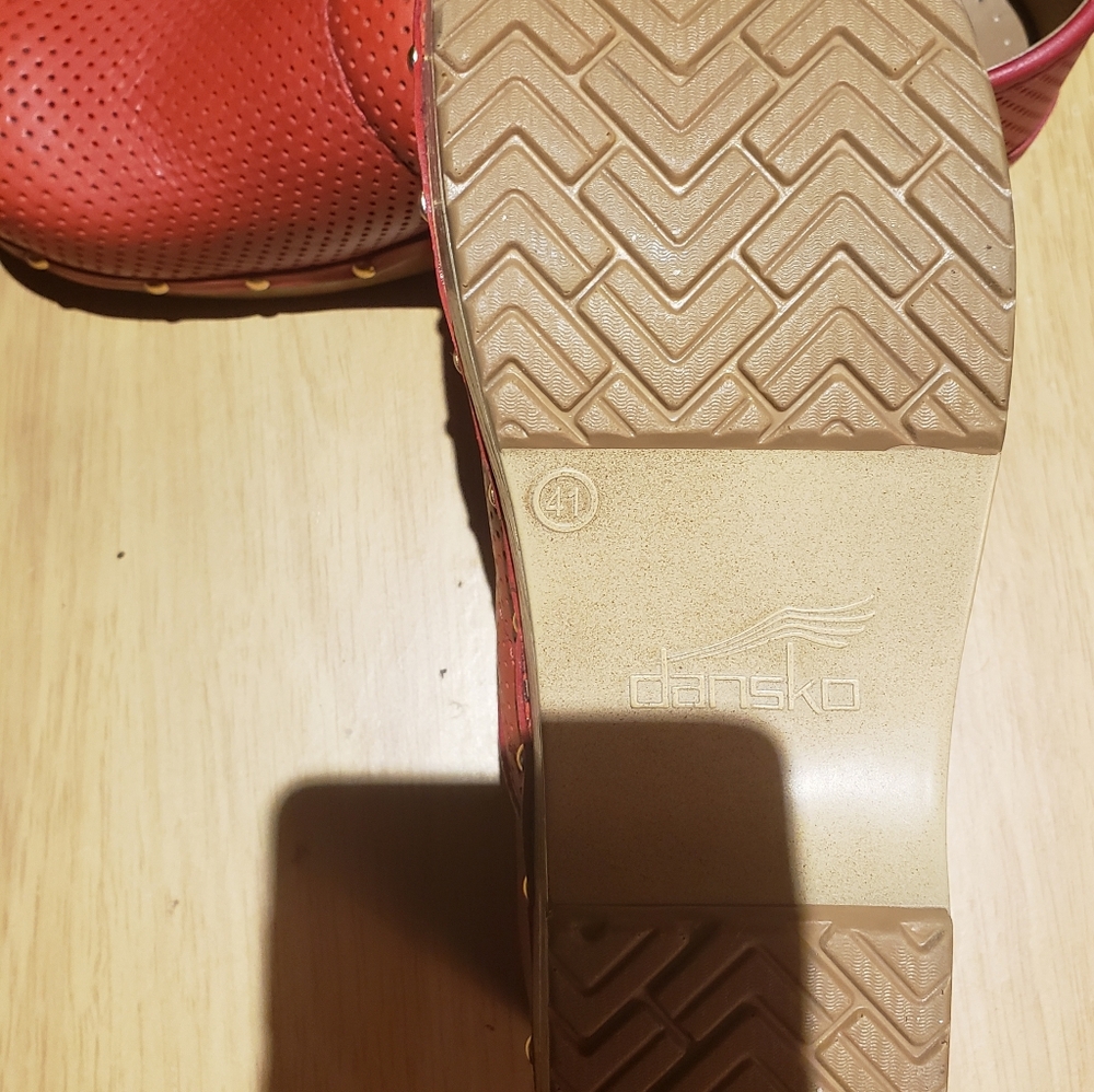 Women's shoes